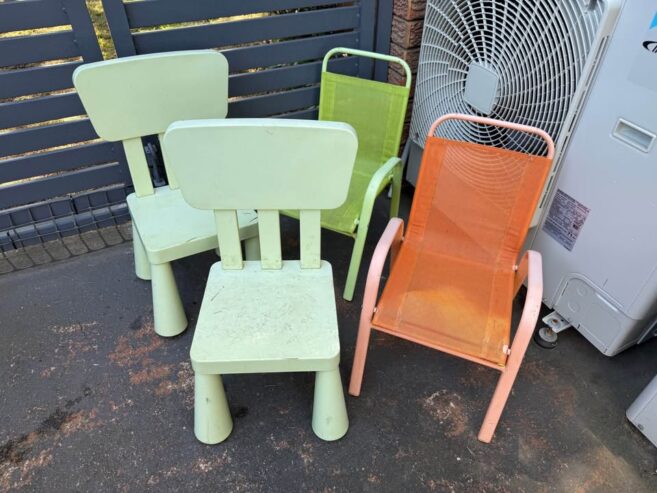 Kids chairs and storage drawers