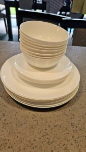 Free Plates and bowls in Sydney NSW, Australia