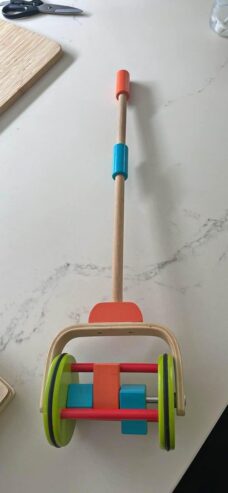 Wooden click clack toy, pick up Lilyfield