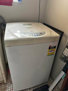 Free Free Washing machine LG in Lidcombe NSW 2141, Australia