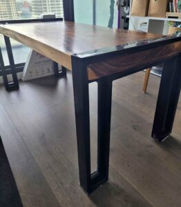 Free FREE – Solid wood table in St Leonards NSW 2065, Australia