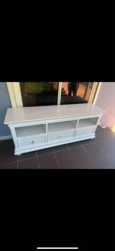 FREE tv unit/dresser solid wood