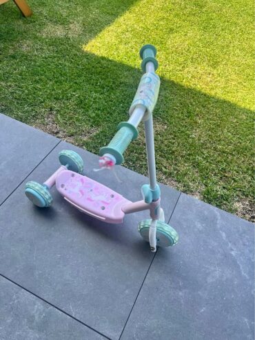 Kids scooter