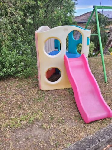 Kid play equipment – Free