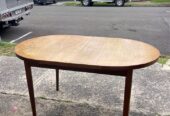 Free Wooden Extendable table