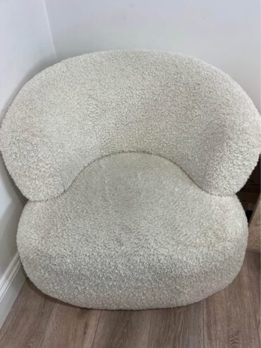 Boucle chair