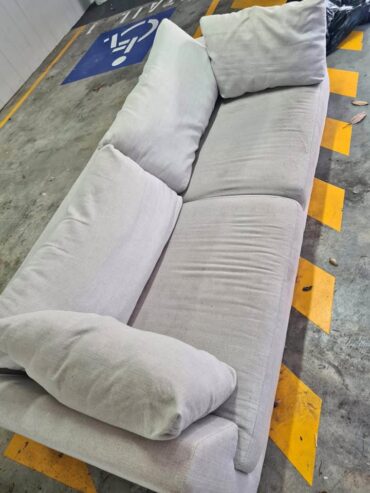 3 seater couch/lounge – FREE