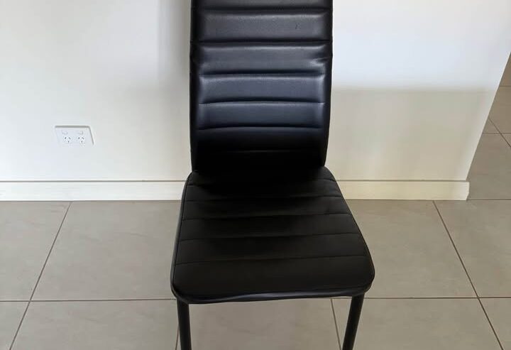 FREE Dining table and chairs. NEED IT GONE!