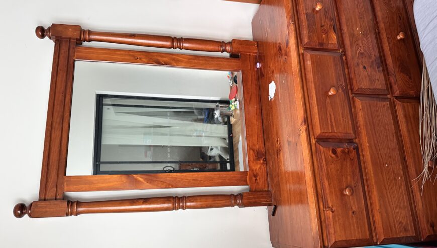 Free Dressing table