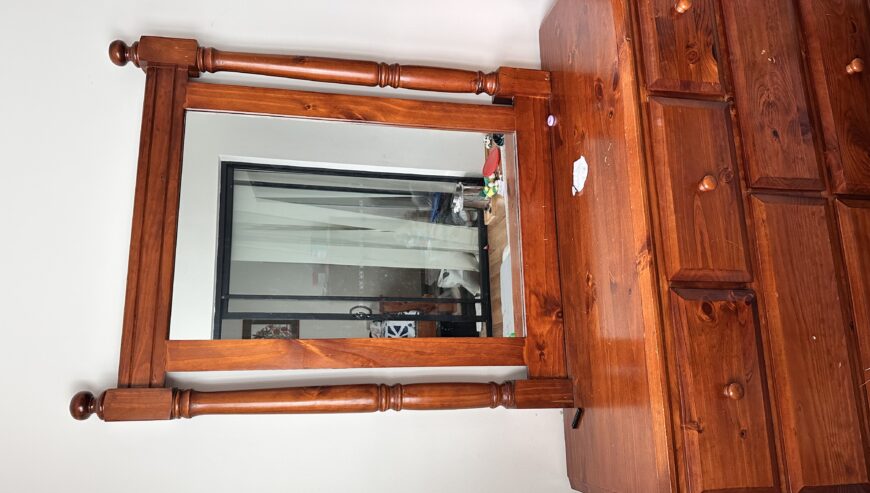 Free Dressing table