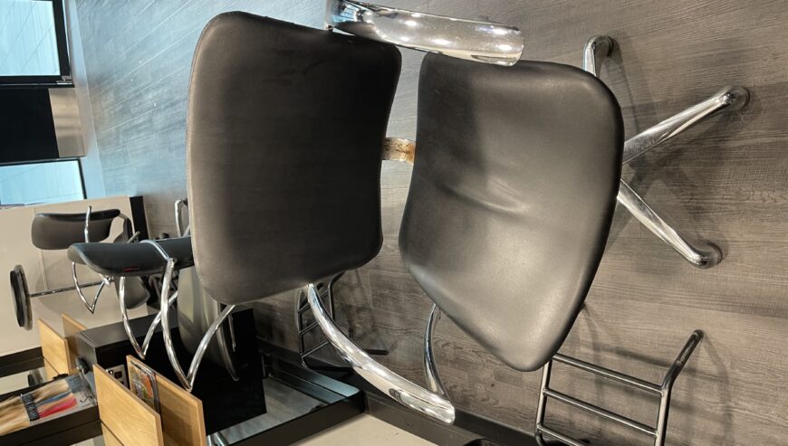 Hairdressing cutting chairs