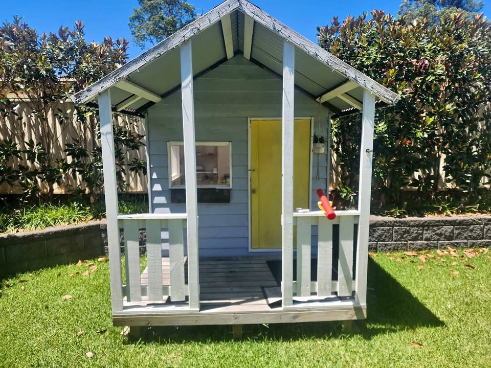 Kids cubby house