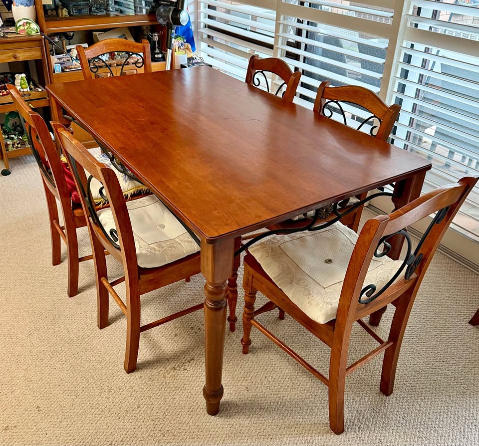 Free house of furniture