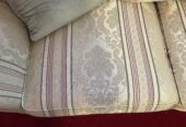2x Couches great condition very comfortable