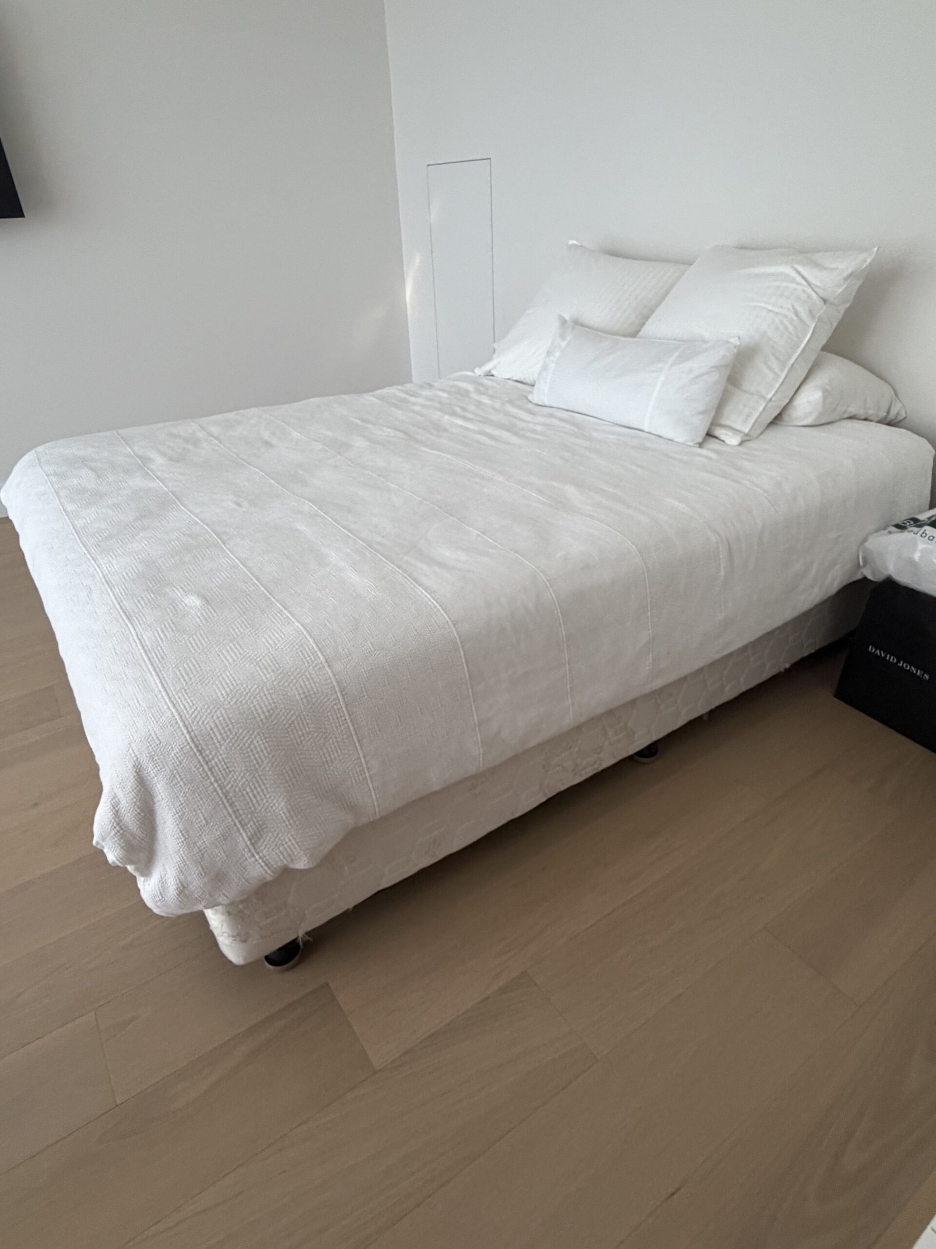 Queen bed base and mattress
